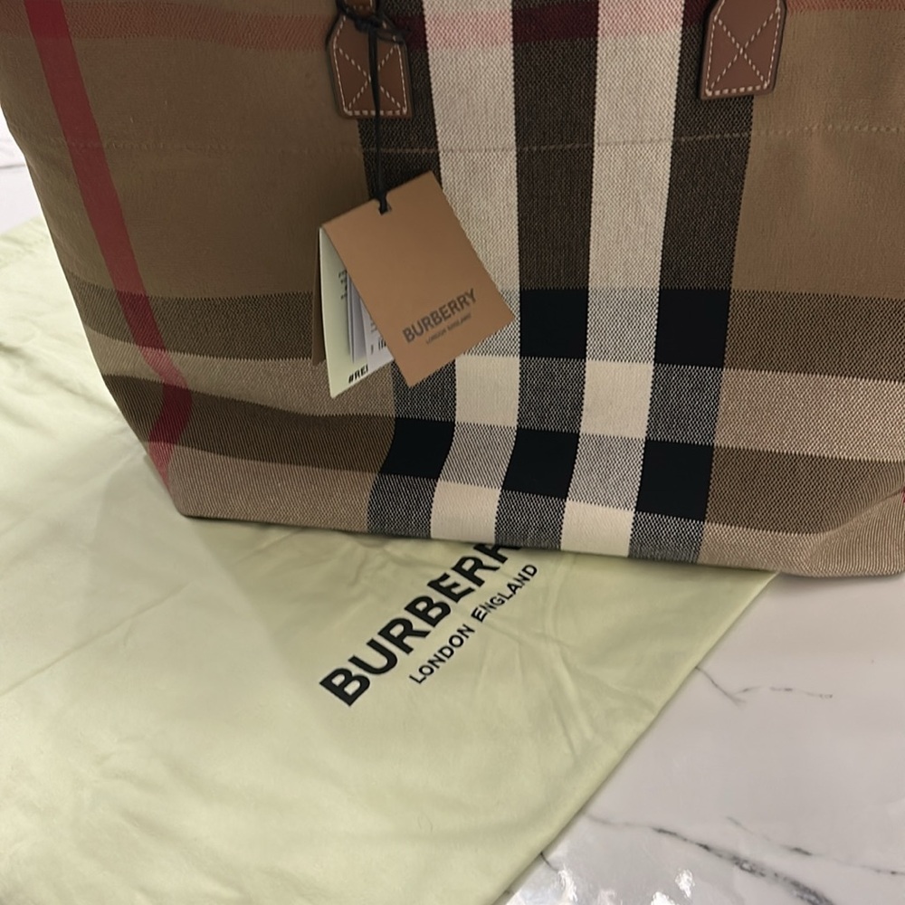 Authentic Burberry 8084047 Taupe Brown Bag Tote London Cotton Plaid Shoulder - Picture 6 of 9